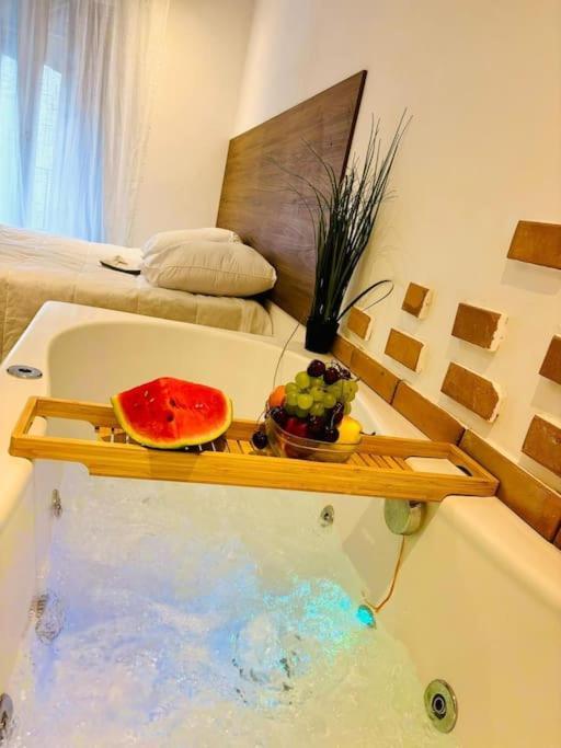 Studio Love Jacuzzi Marsilia Exterior foto